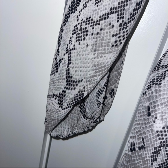 EXPRESS SNAKE SKIN WRAP CHIFFON MIDI DRESS - Picture 9 of 9